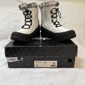 Black and White Snow Boots Winter Boots Faux Fur Lace Up Zip Up